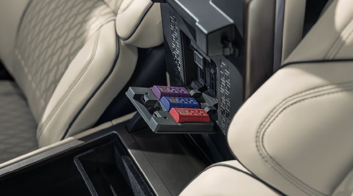Digital Scent cartridges are shown in the diffuser located in the center arm rest. | Golden Circle Lincoln in Jackson TN